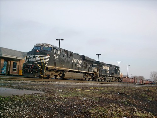 Norfolk Southern freight train waiting on a hold order. Chicago Illinois. January 2008. by Eddie from Chicago
