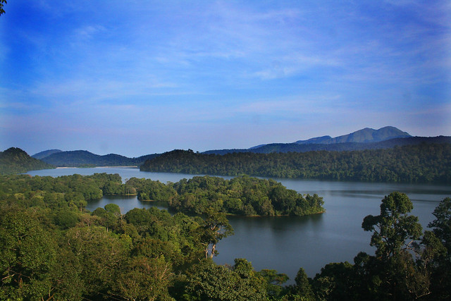 sholayar reservoir