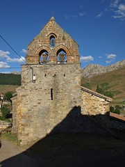 Camasobres (Palencia). Iglesia de San Pantaleón