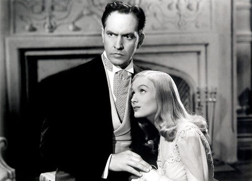 Fredric March and Veronica Lake - I Married a Witch 1942