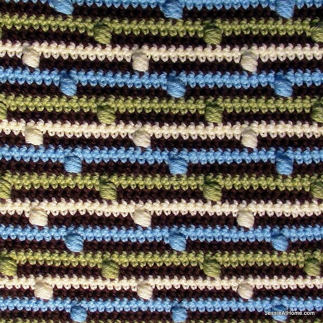 Free-Pattern-Joseph's-Puff-Stitch-Crochet-Blanket