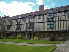 Architecture Tudor & Mock-Tudor
