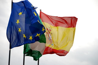 Banderas de la UE y España
