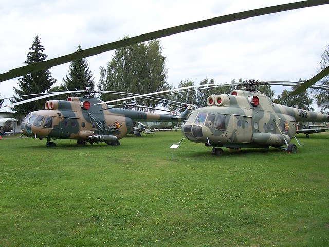 Mil Mi-8TB und Mi-9