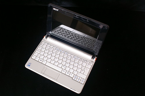 Acer Aspire One Unboxing 11