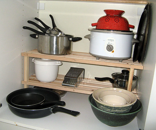 The smart way to organise your pots and pans by The Smart Life