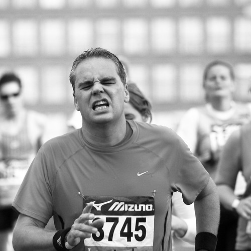 The man with the hammer - Amsterdam Marathon 2009