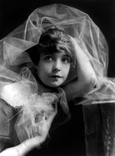 Lillian Gish by Hartsook Photo ca 1915