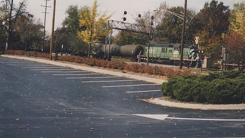 Eastbound short Burlington Northern freight train. West Hindsdale Ilinois. October 1989. by Eddie from Chicago