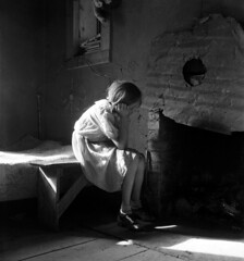 Dorothea Lange: Resettled farm child, New Mexico, 1935