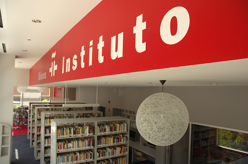 Una biblioteca del Instituto Cervantes