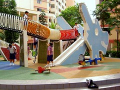 school playground in Singapore (by: Mr. Dew, creative commons)