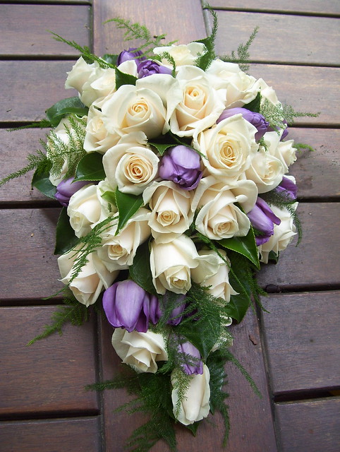 Rose and Tulip Bridal Bouquet wwwfbdesigncomau T17 Wired Teardrop 