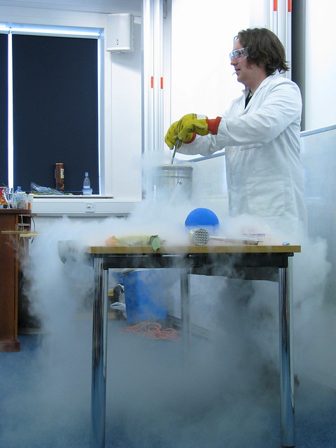Evaporating Liquid Nitrogen