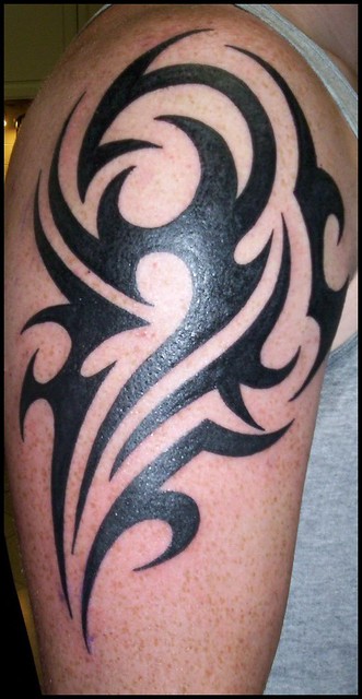 Shoulder Tribal Art Tribal Tattoo on Arm Men's Arm Tattoo