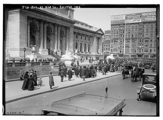 5th Ave at 42d [i.e., 42nd] St. - Easter, 1913 (LOC)