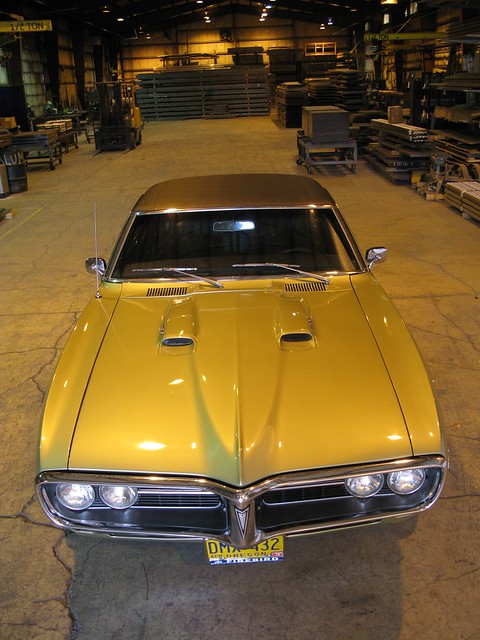 1968 Pontiac Firebird 400 V8 in steel shop
