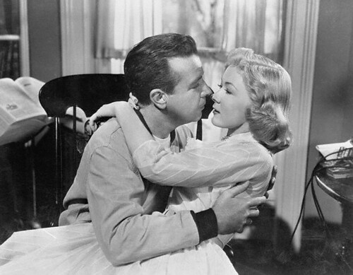 Dick Powell Gloria Grahame in The Bad and the Beautiful