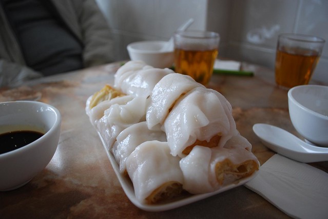 炸两肠粉 Cheong Fun Steamed Rice Roll with Fried Doughnut - HK Dim Sum Glen Waverley AUD3.80
