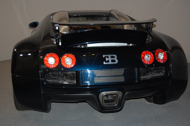 Bugatti Veyron with 1001 HP from behind