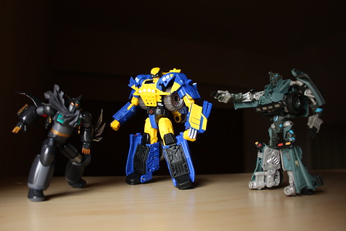 Sabretooth: "Get down the fake! My transformer bros!"