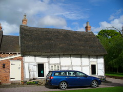 underthethatch 12 - Brassey's Contract Cottage