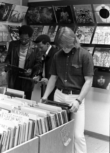 Buying LPs in MBSC_Fall 72_2