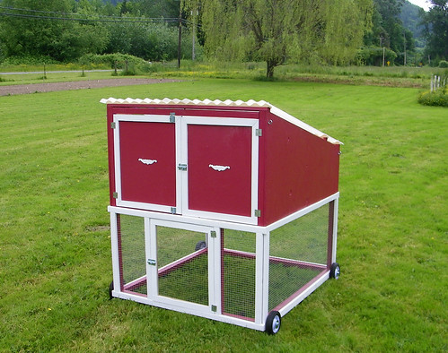 Mobile Chicken Coop Plans Free Small portable chicken house