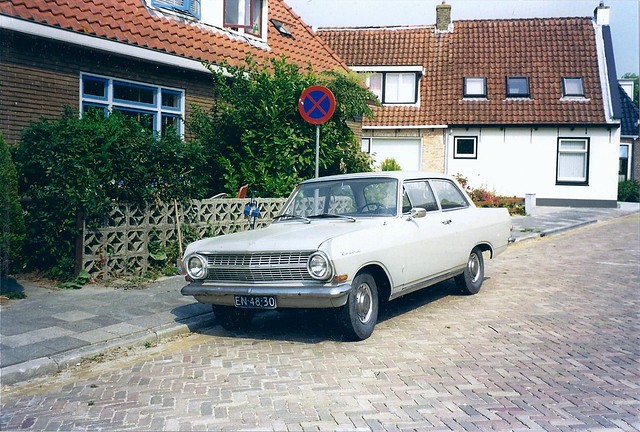 EN4830 Opel Rekord 1700 1965 Ergens in Friesland