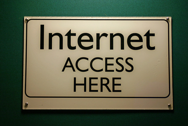 Internet Access Here Sign