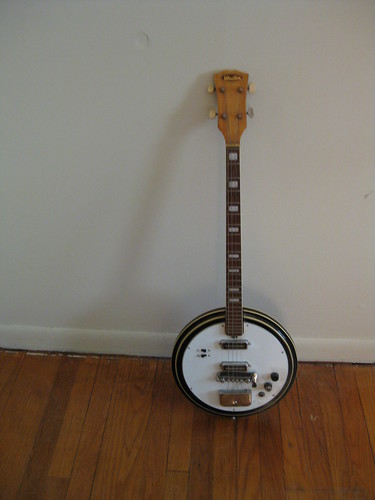 Winston Electric Tenor Banjo by Picture Jake