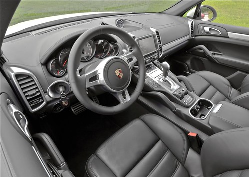 2011 Porsche Cayenne S interior 1 