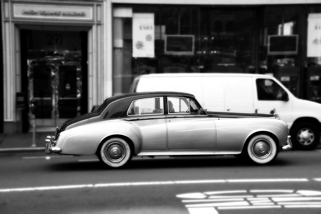 An old Bentley S2 Taken down town of San Francisco