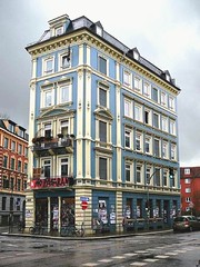 Hamburg Ottensen : Street Corner Buildings