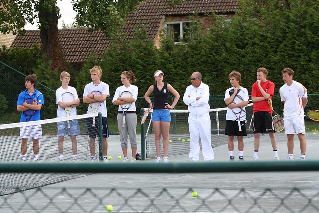 Nick Bollettieri with students from the Hill Road Tennis Club in Cambridge