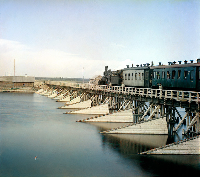 The railroad bridge over the river Shuya, 1915