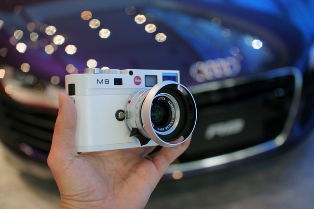 White Leica M8 limited edition
