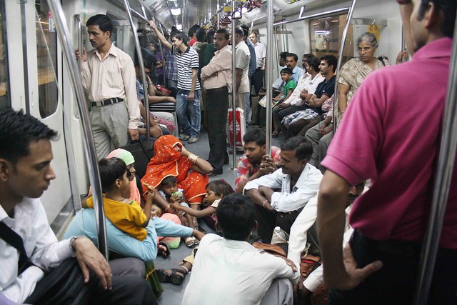 Can i carry alcohol in delhi metro?