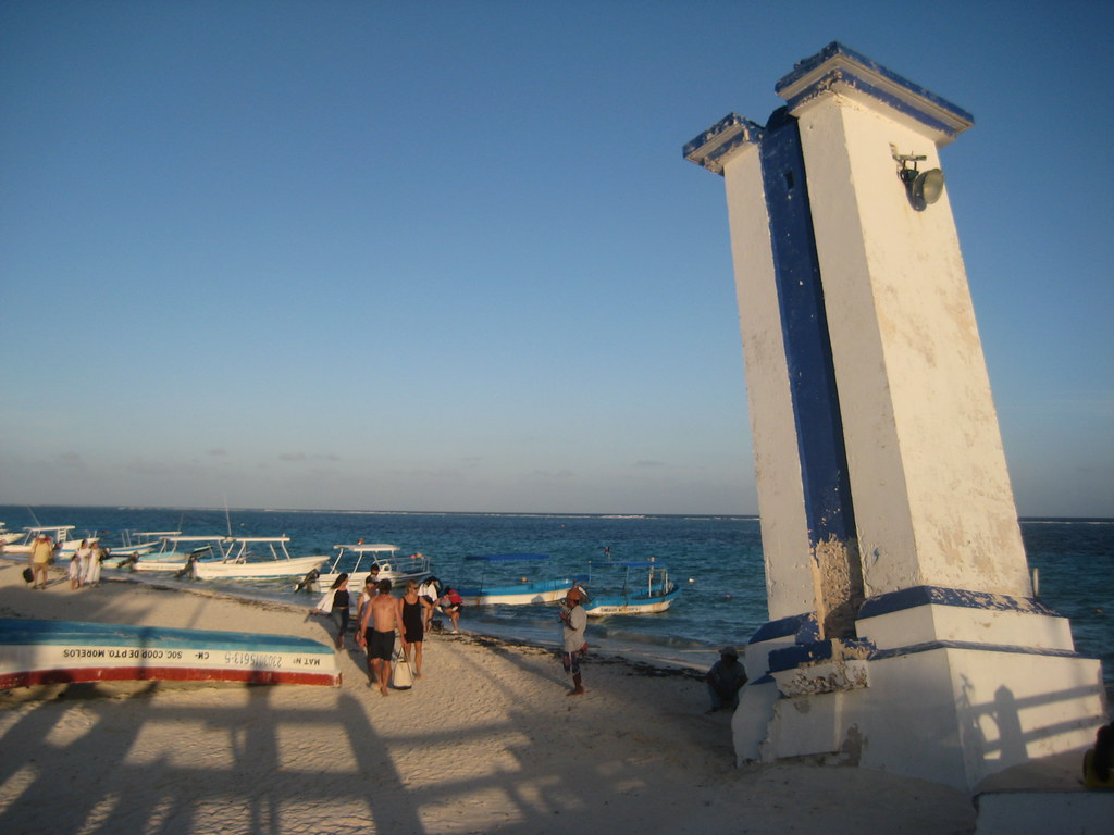 puerto morelos beach