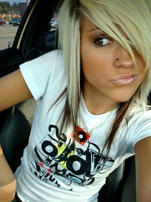 blondebrown scene hair i do not own i want a lip ring like hers 