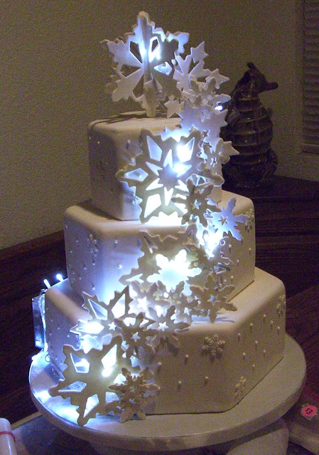 light up snowflake cake | snowflake cake with lights ...