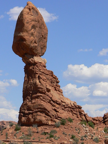 balanced rock in arches state park utah by Tim Pearce, Los Gatos