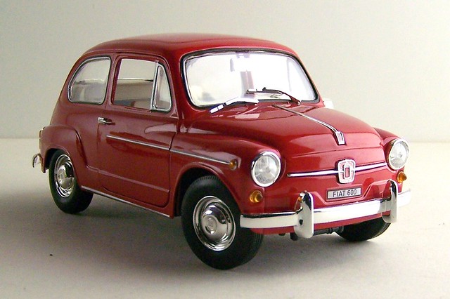 Fiat 600D 1965 1 The very small Fiat 600 from Revell