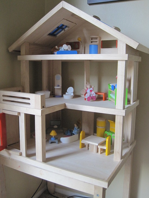 Wood Working Projects: Instant Get Dollhouse toy box plans