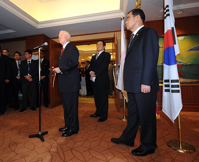 Gates Attends Shangri-La Dialogue Asia Security Summit | Flickr ...
