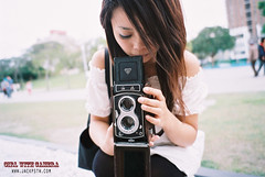 girl with camera: 海鷗4B