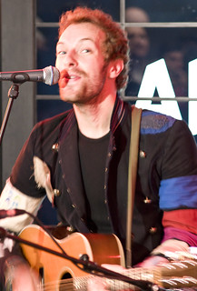 Der Coldplay Sänger beim Spielen ...