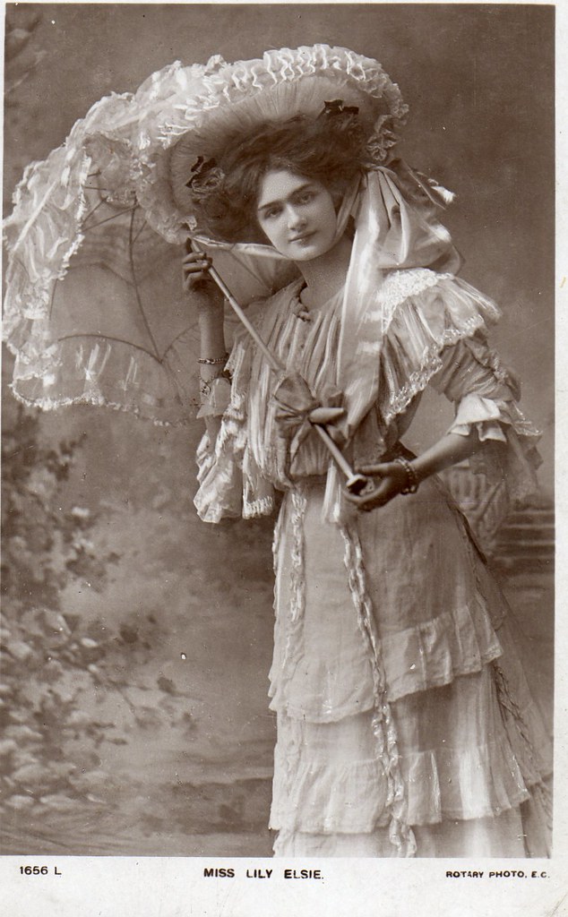 Ее лицо знает весь Рунет. Шляпки Лили Элси (1886-1962)