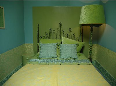 Interior Design Ideas  Small Spaces on Ideas For Small Spaces  Bold  Cheerful Blue   Green Bedroom   Damask