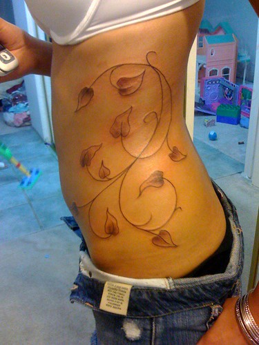 vine tattoo designs for women